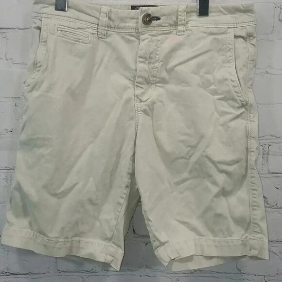 American Eagle Outfitters Other - American Eagle Active Flex Light Khaki Flat Front Shorts Size 30